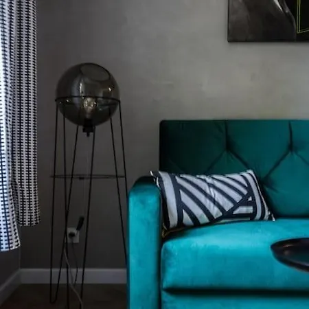 Golden In - Stylish And Cozy - Zabkowska A * Warsaw