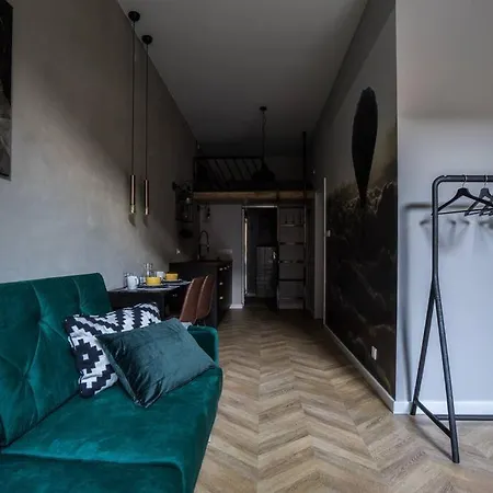Golden In - Stylish And Cozy - Zabkowska A Apartment